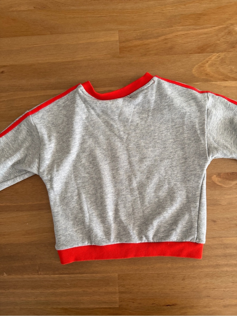 adidas Kids Heather Gray Pullover Sweatshirt with Red Trefoil Size 9-12M - Picture 2 of 7